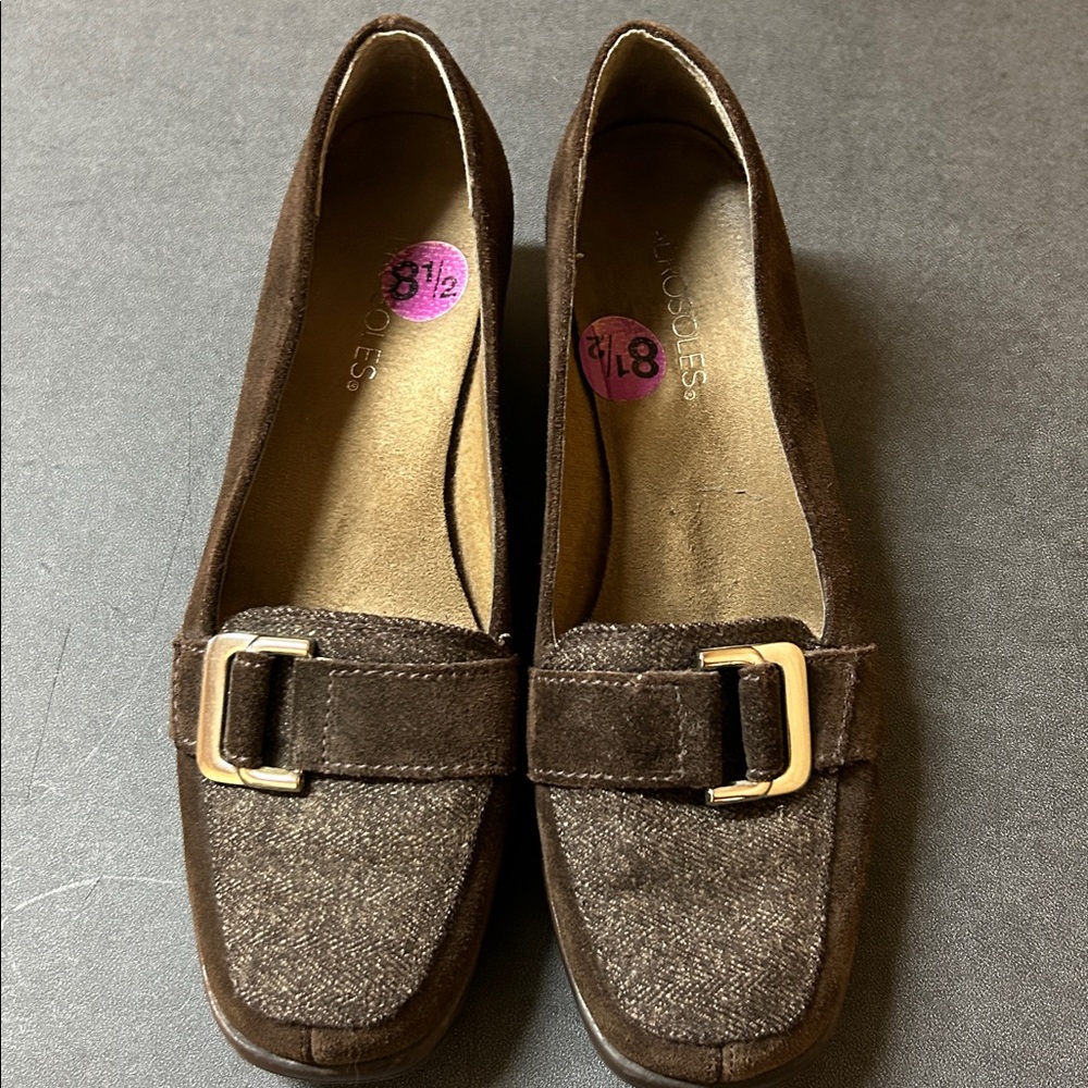 AEROSOLES Chocolate Brown Suede Loafers
